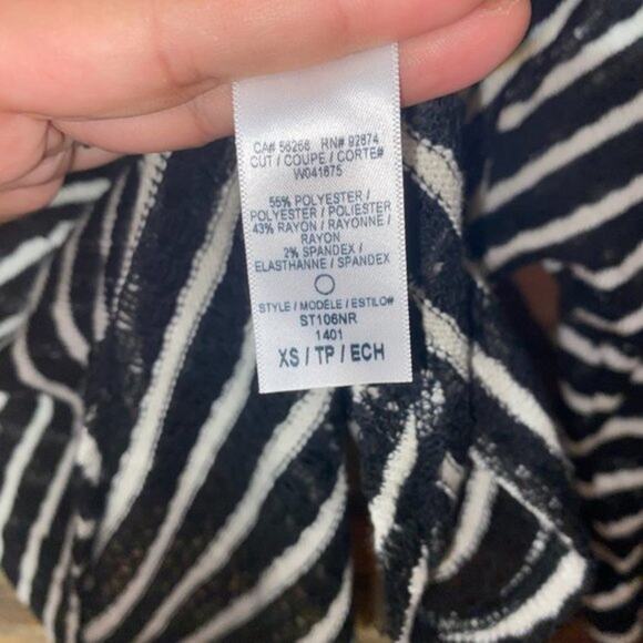 Splendid Black & White Loose Open Knit 3/4 Sleeve High Low Top Women's Size XS - Picture 7 of 8